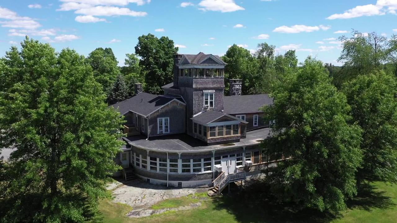 1000 Island Hart House Hotel Alexandria Bay Exterior photo